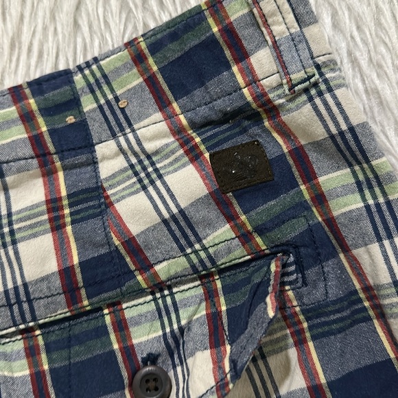 Cluett blue plaid shorts size 36 - Picture 7 of 7